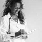 How Flexible Remote Healthcare Roles Are Helping Students Gain Clinical Experience